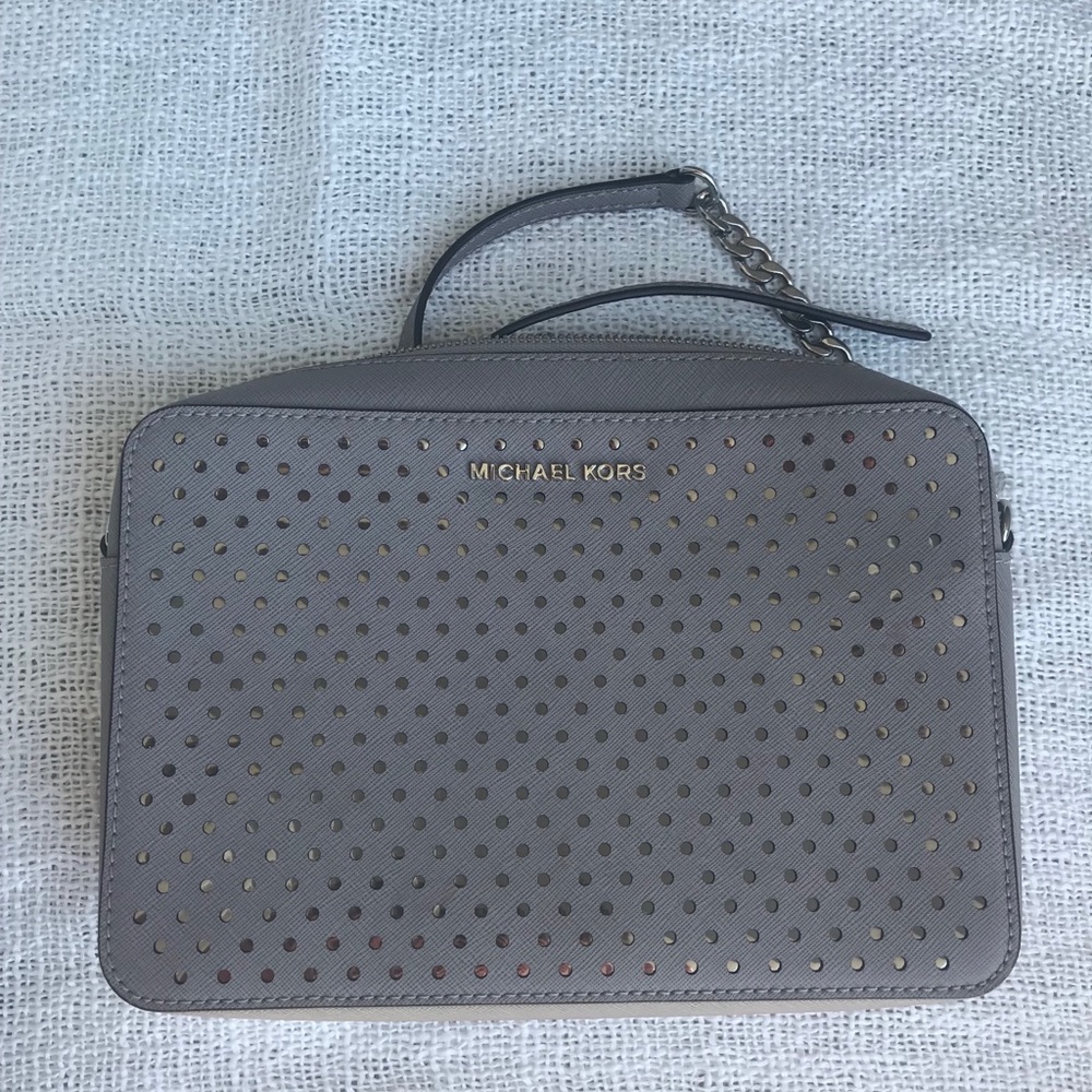 Perfect Condition! Michael Kors crossbody.